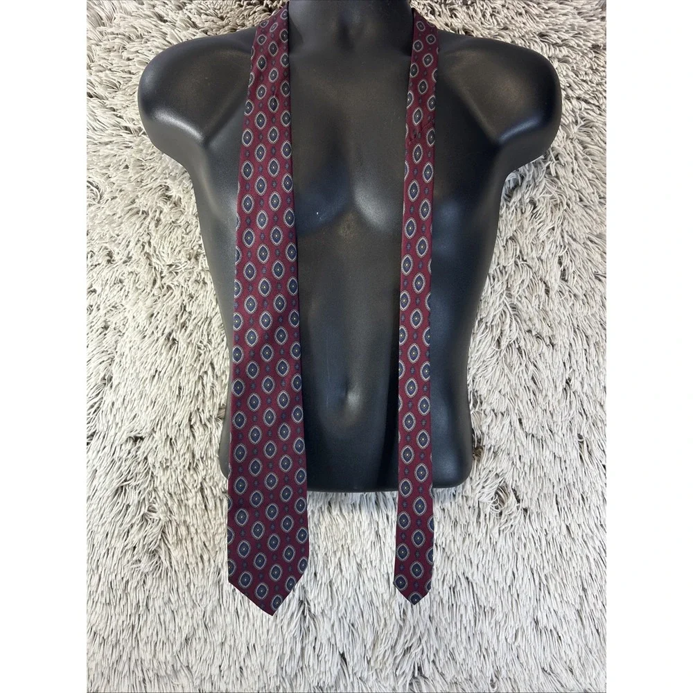 Lanvin Geometric 100% Silk Neck Tie Classic Italy Burgundy Designer Luxury‎